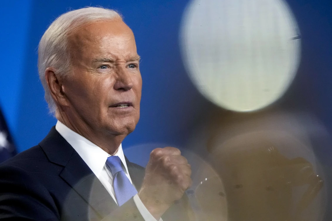 Biden abandona contienda presidencial de EEUU tras pobre desempeño en el debate; respalda a Harris