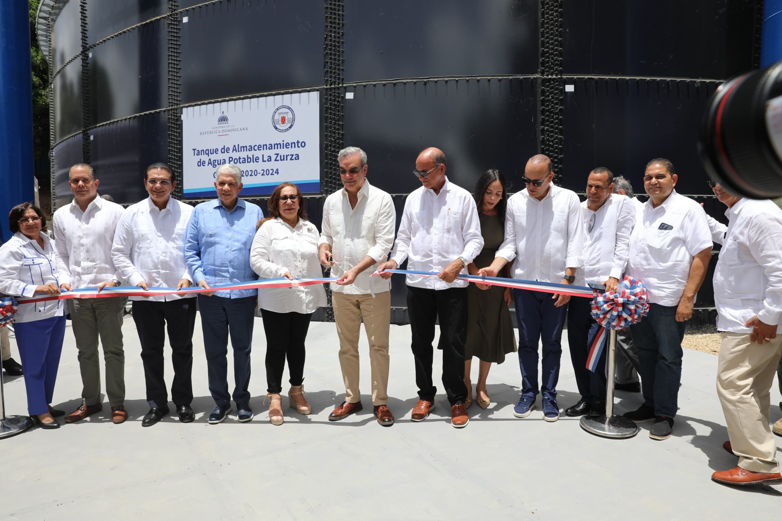 Presidente inaugura en Santiago obras de agua potable y saneamiento por más de 850 millones de pesos