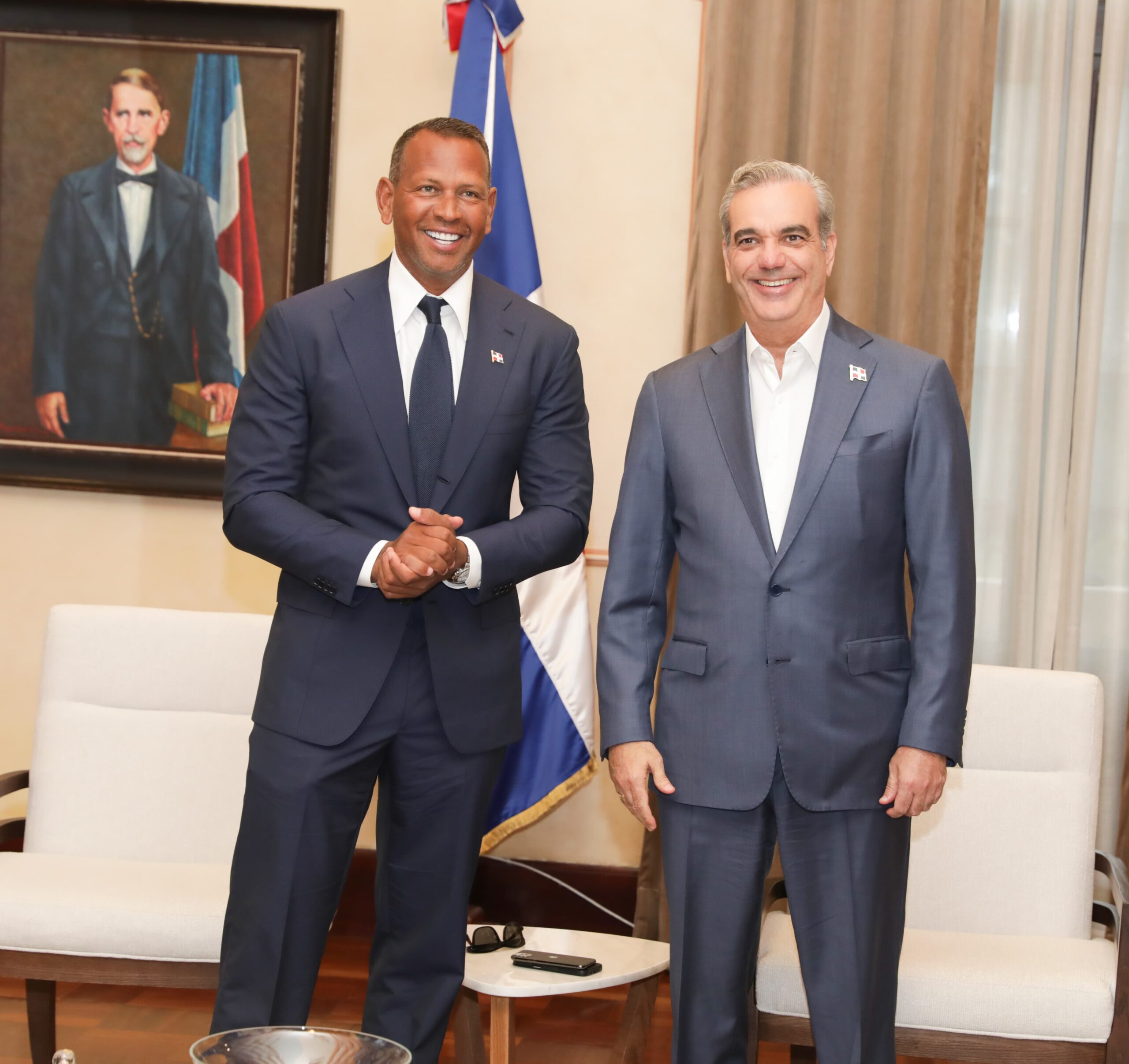 Presidente Abinader recibe en el Palacio Nacional al exbeisbolista Alex Rodríguez