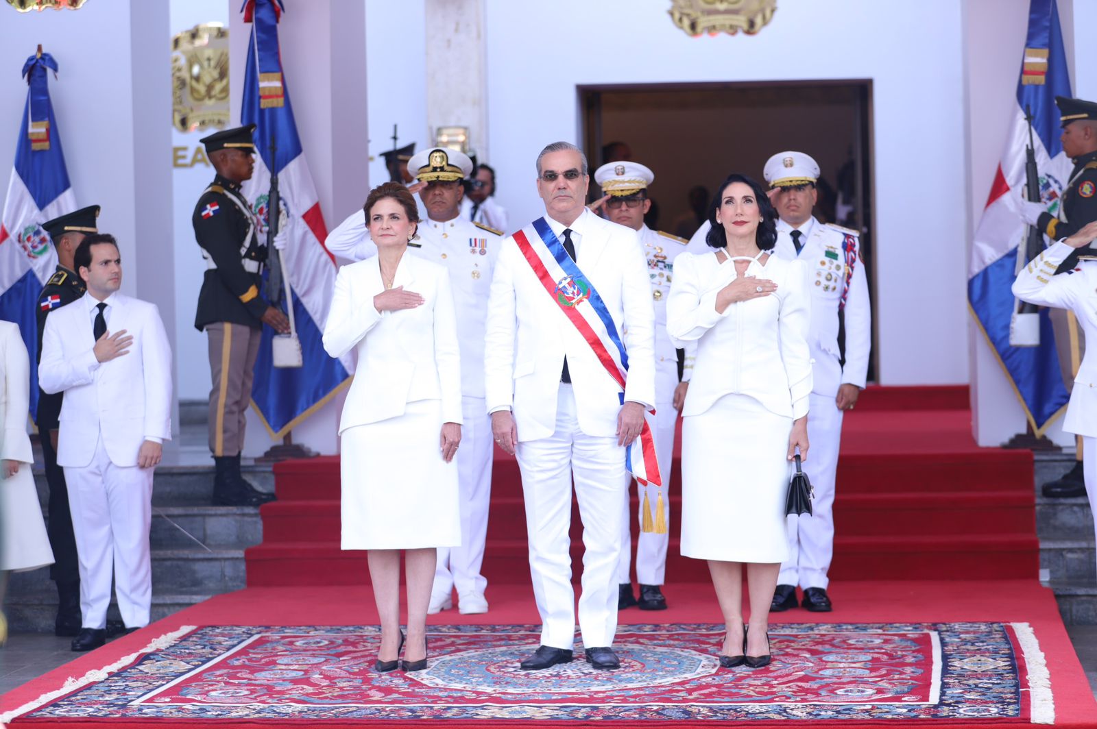 Presidente Abinader dice crecimiento económico RD se sitúa por encima de la media de la región