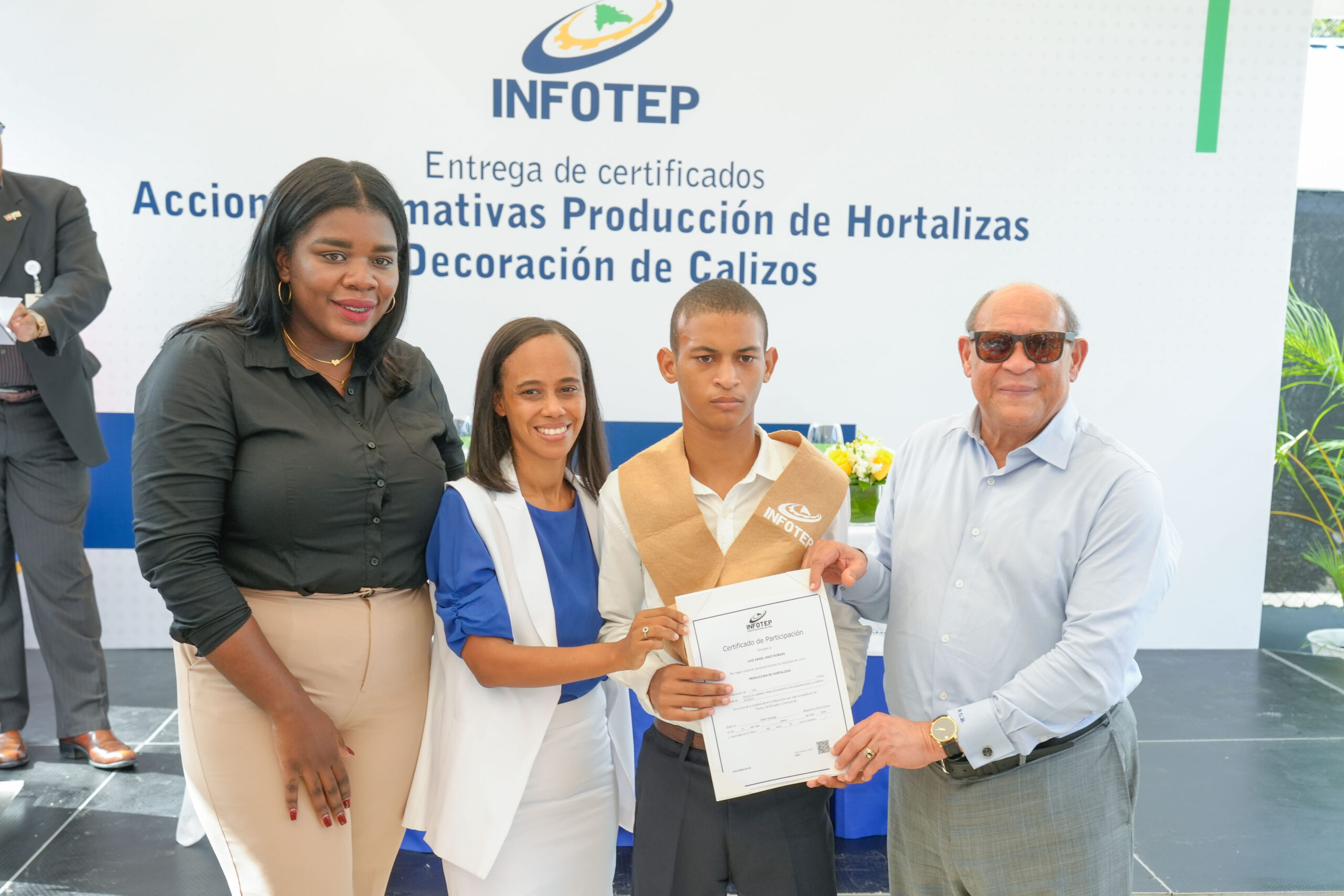 INFOTEP entrega certificados a 27 jóvenes con condición especial