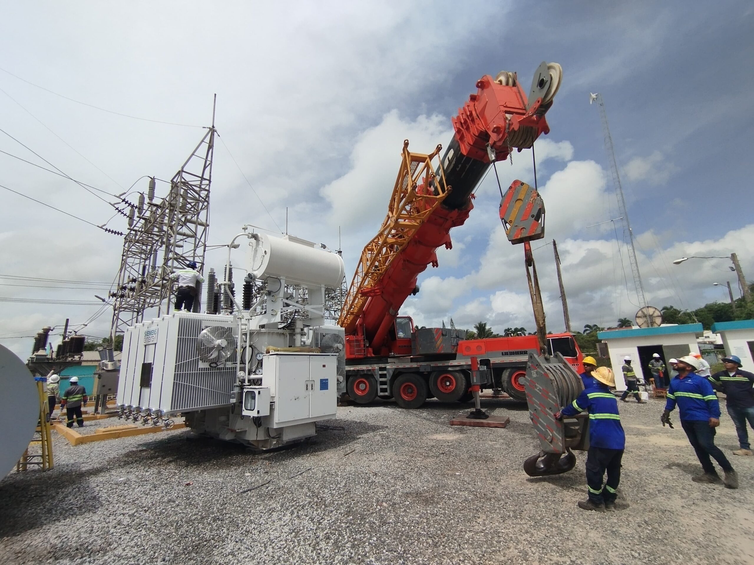 Edenorte repotencia 12 subestaciones en su zona de concesión
