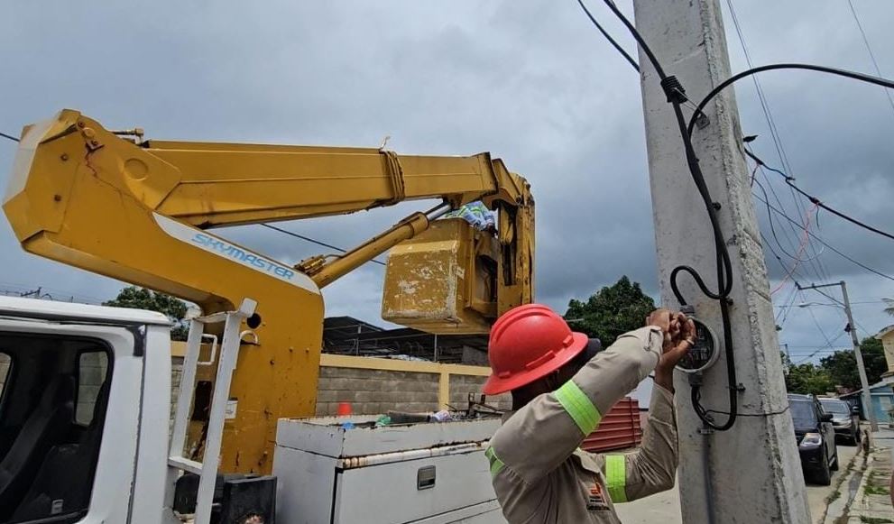 EDENORTE continúa desmantelación de clientes irregulares en su zona de concesión