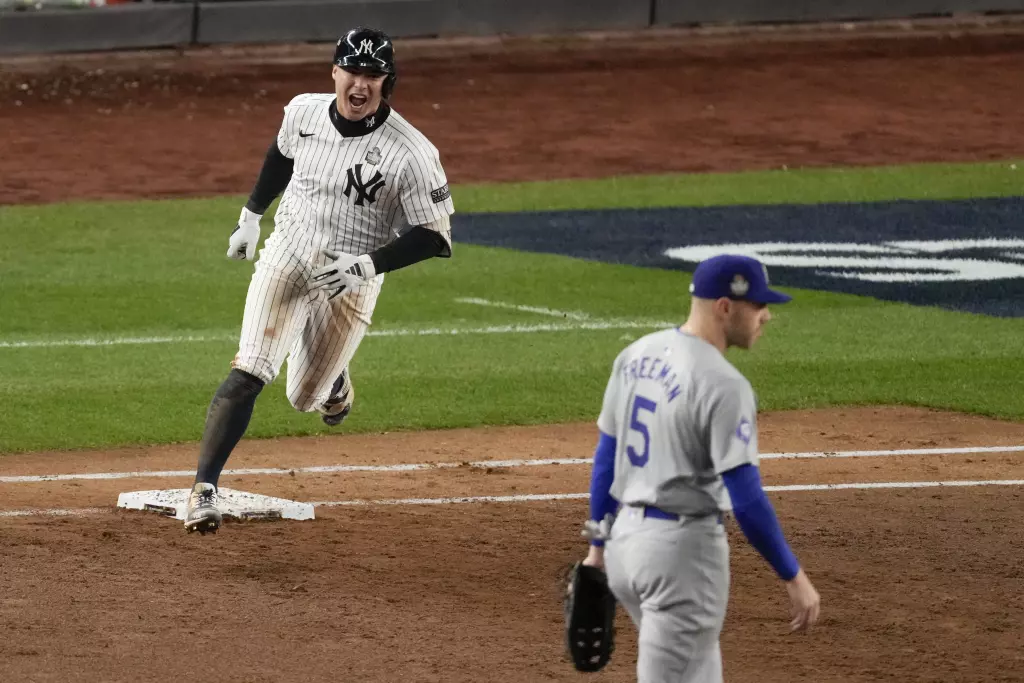 Grand slam de Volpe marca la pauta y Yankees evitan eliminación