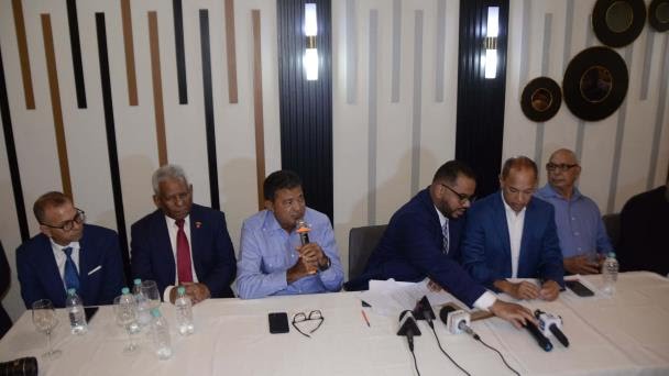 Partidos de la oposición exigen a la JCE que convoque a elecciones extraordinarias para elegir al alcalde de La Vega