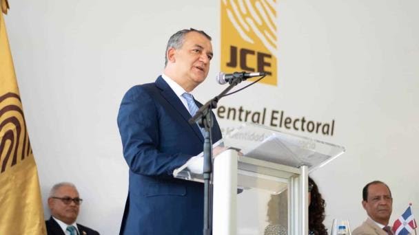 Román Jáquez es evaluado para seguir al frente de la JCE y critica sanciones débiles por gastos de campaña