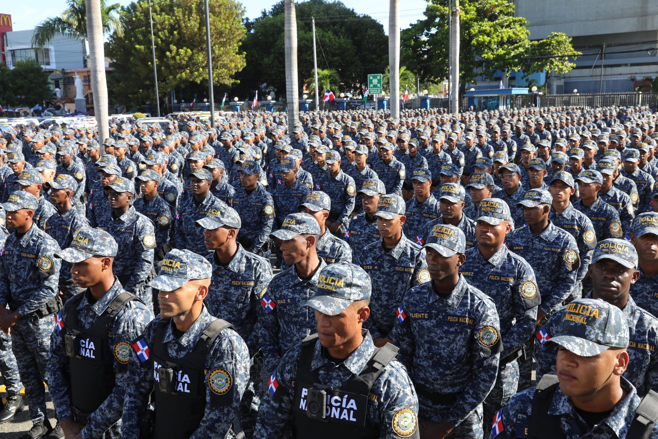 Presidente Abinader pone marcha operativo Navidad con Garantía de Paz 2024, con más de 19 mil miembros de la Policía Nacional y las Fuerzas Armadas