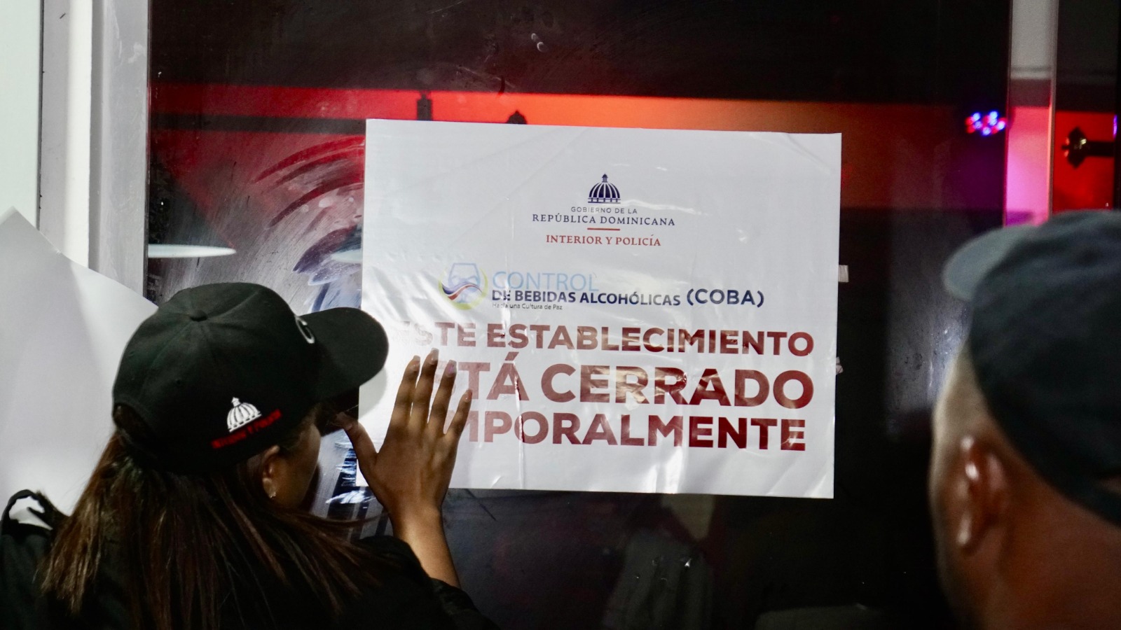 COBA cierra tres negocios de forma temporal y notifica a 12