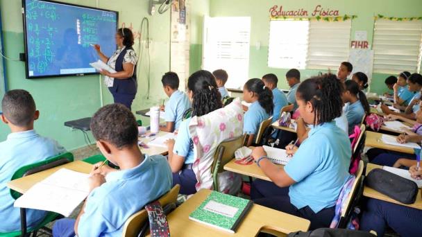El Minerd y el MAP convocan al Premio a la Calidad Educativa (PRECE) 2025