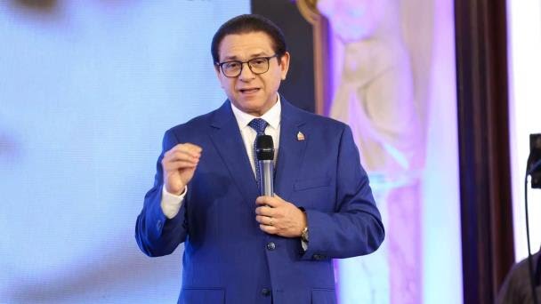 Hackean cuenta de WhatsApp del senador de Santiago Daniel Rivera