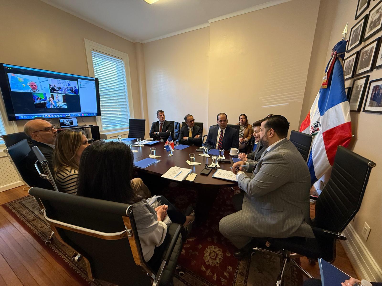 RD exporta 1,725 millones de dólares de insumos médicos a EEUU en 2024 informó Sonia Guzmán