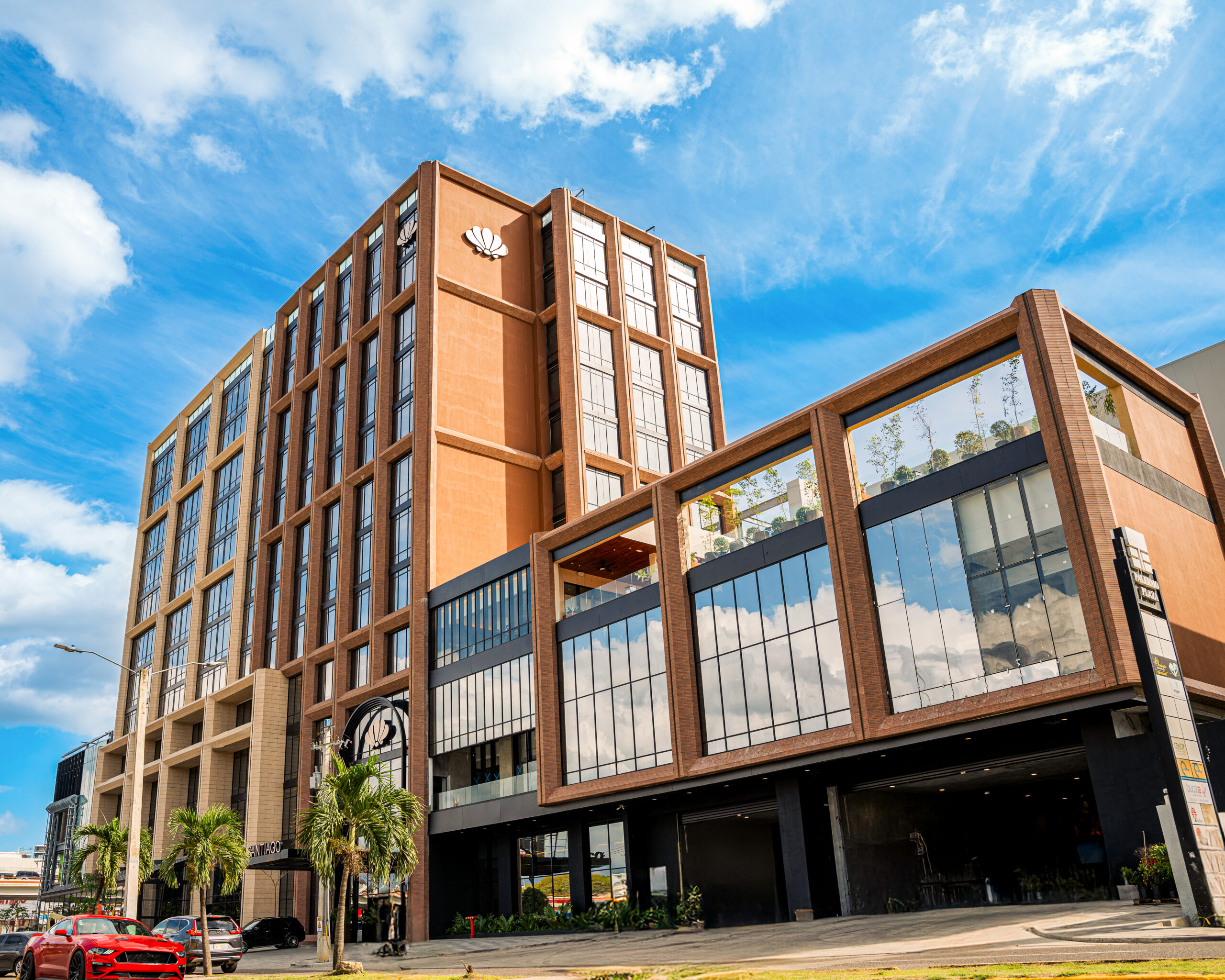 El presidente Abinader inaugura un nuevo Hilton en Santiago con 177 habitaciones