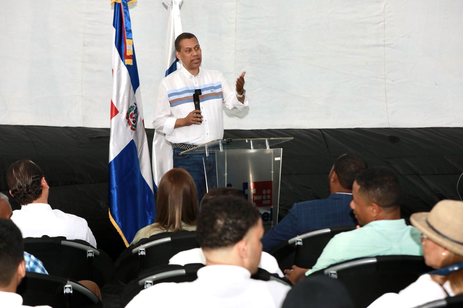INDOTEL lleva tecnología a santiagueros con Domo Inmersivo