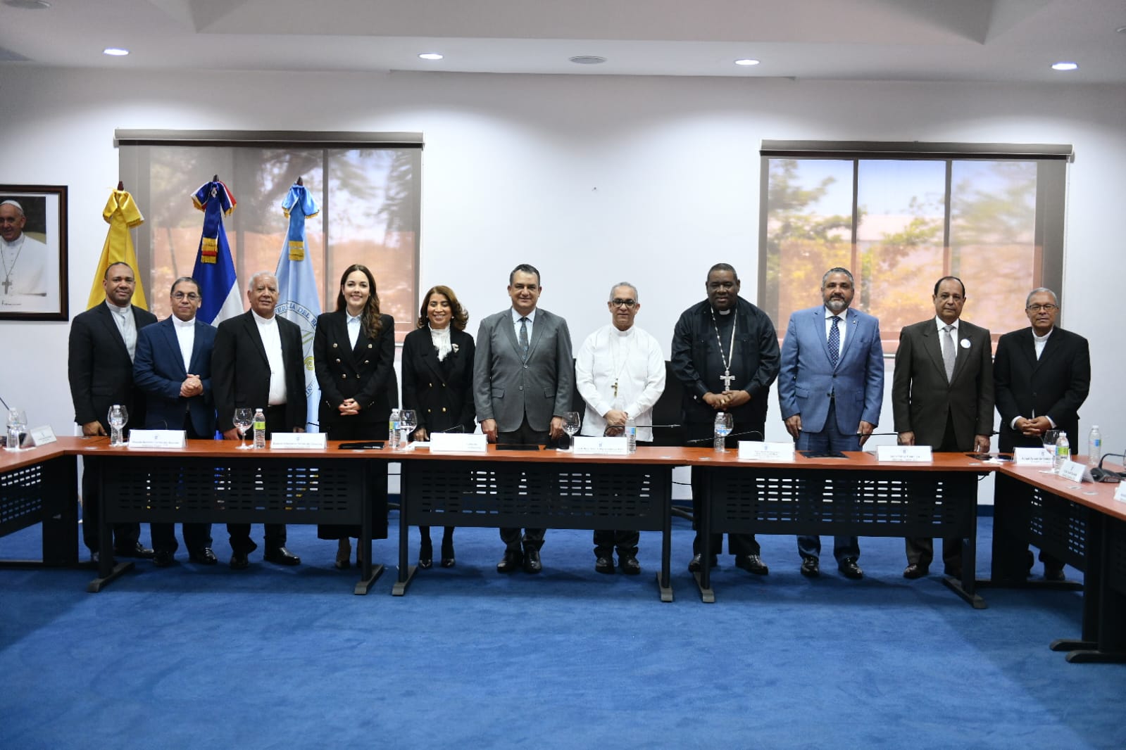 JCE presenta proyecto de la nueva cédula al Consejo de la Conferencia del Episcopado Dominicano