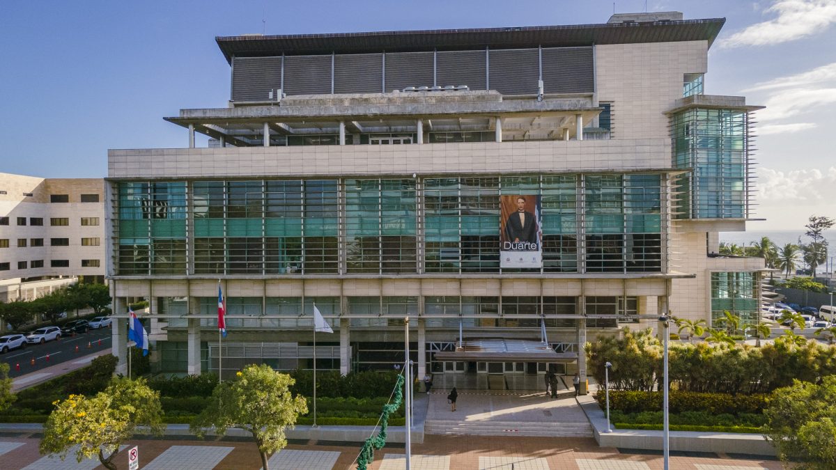 Un año de prisión para exfuncionario que borró datos sensibles de Ética e Integridad Gubernamental tras elecciones de 2020
