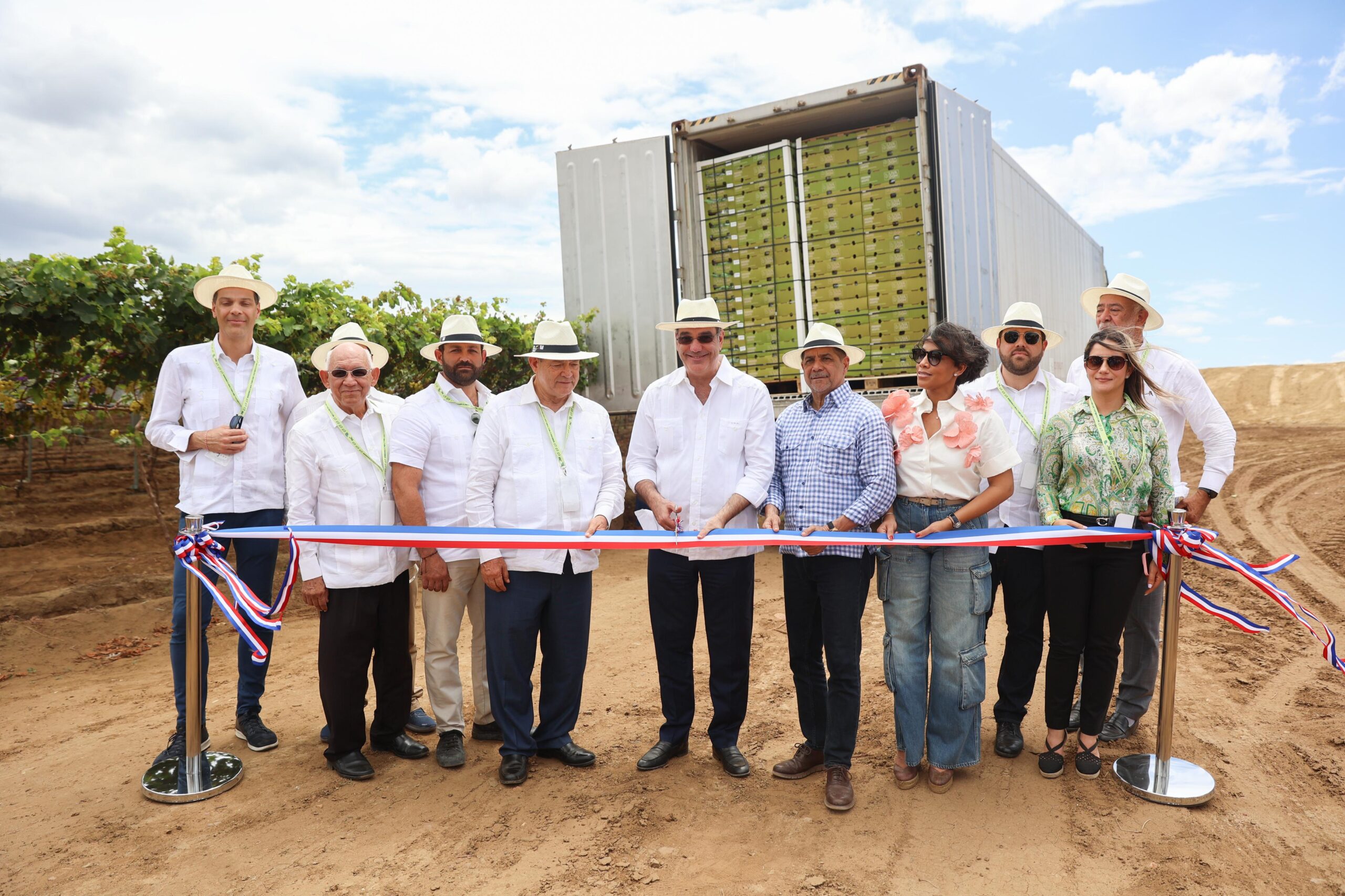 República Dominicana hace historia con inicio de despacho de primer contenedor de uvas de mesa hacia EE.UU.