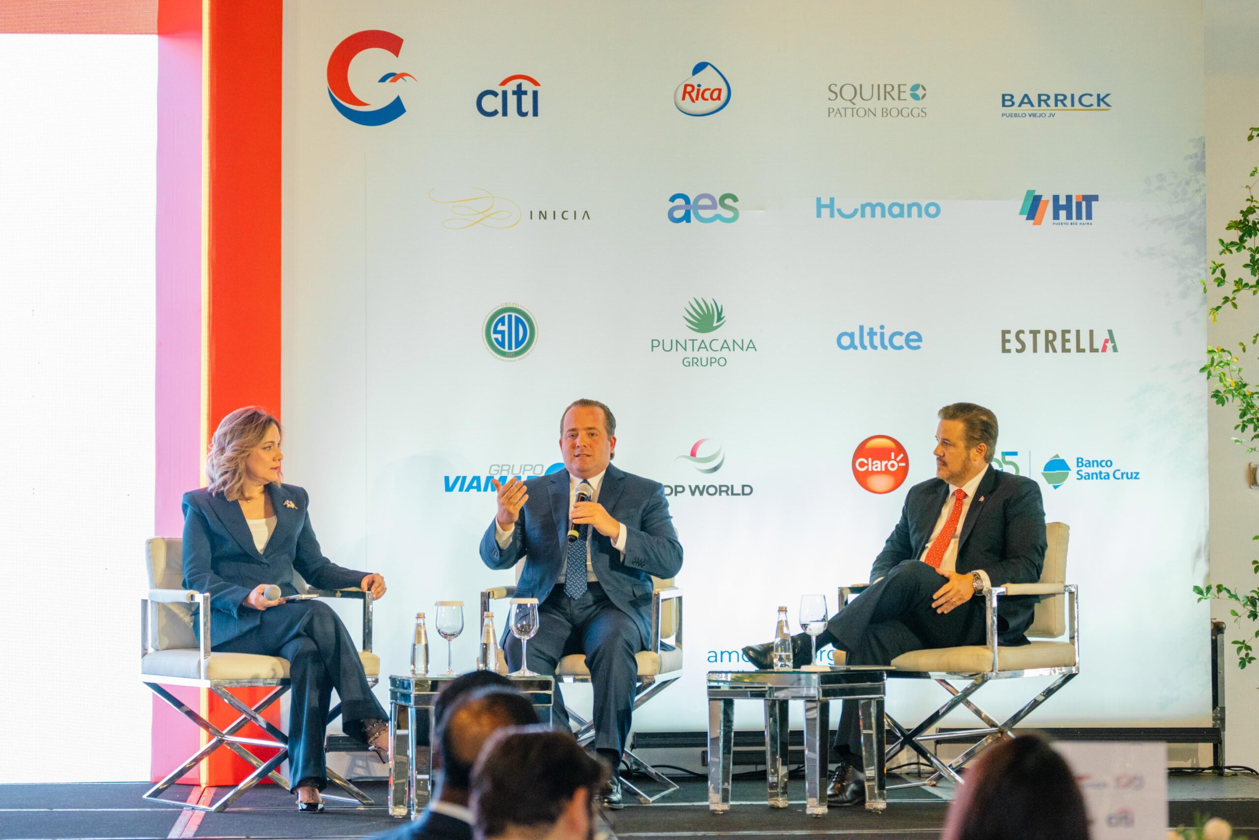 Meta RD 2036: Gobierno presenta hoja de ruta para duplicar el PIB nacional para el 2036 ante AMCHAMDR