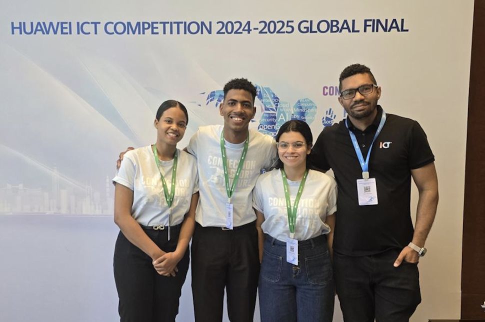 Tercer lugar mundial para PUCMM en la Huawei ICT Global Competition