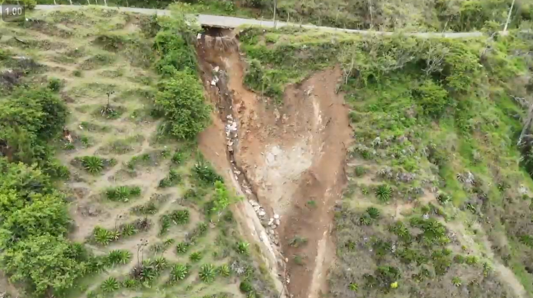 Preocupación por derrumbe en carretera a Río Grande en Constanza
