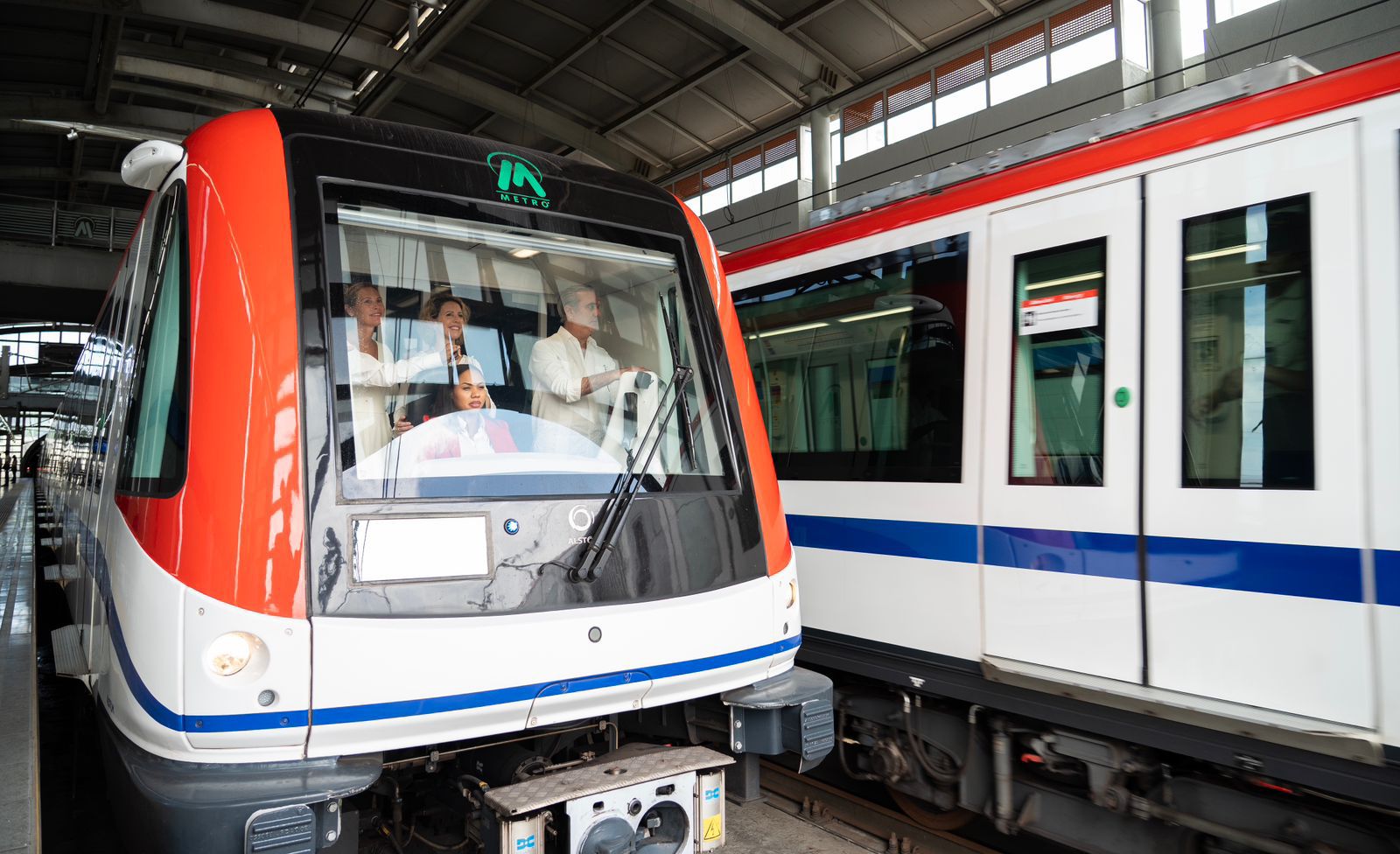 Presidente Abinader inaugura ampliación y pasillo de interconexión peatonal del Metro de Santo Domingo