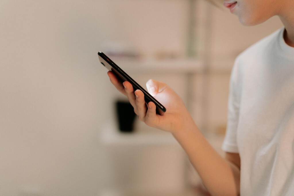 Australia investiga posibles infracciones tras prohibir el uso de redes sociales a menores de 16 años