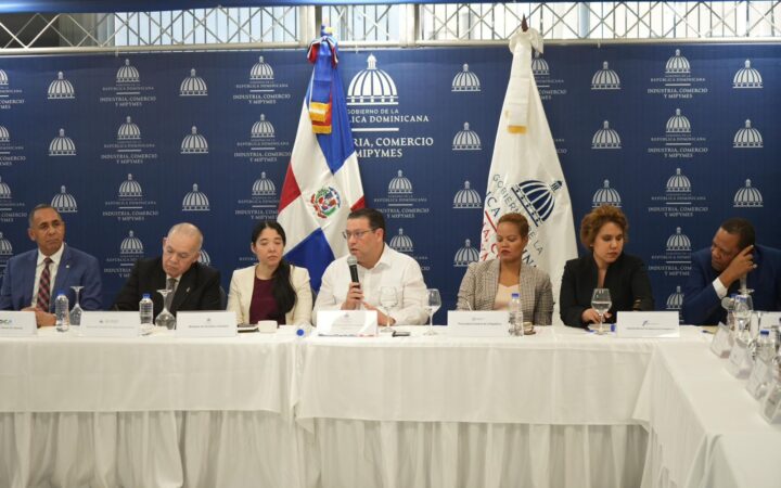 Yayo impulsa formalización en la mesa de ilícitos