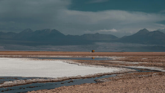 Chile y el Futuro del Litio: Riesgos y Promesas