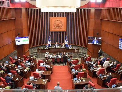 Fusión de ministerios no avanza en el Senado y está en un limbo