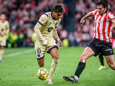 Hansi Flick apoya a Lamine Yamal