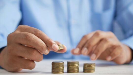Las empresas ya saben cuánto estás dispuesto a cobrar antes de que lo digas: un algoritmo se lo ha chivado