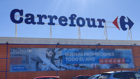 Carrefour tiene este aire acondicionado portátil sin obras para que puedas sobrellevar mejor las olas de calor este verano