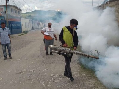 Fumigación en La Guaira para controlar riesgos sanitarios