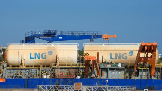 A Europa le ha vuelto a pillar el toro: sus reservas de gas están más bajas de lo habitual a las puertas del invierno