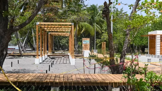 Avanzan aceleradamente trabajos de recuperación en playa Linda en Nizao, Baní
