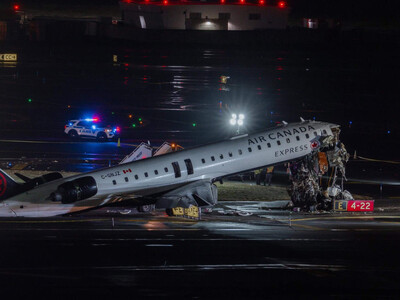 Controladores aéreos en accidente LaGuardia con Air Canada