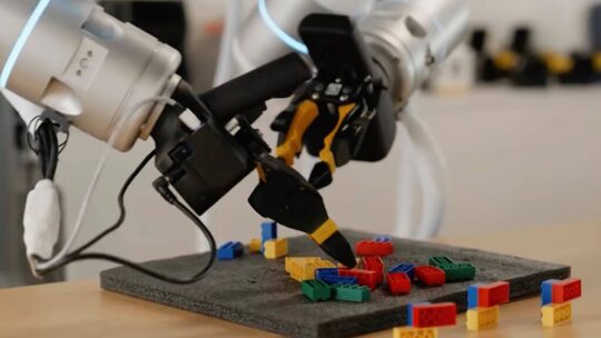 Hasta ahora había que entrenar a un robot para cada tarea nueva. La nueva idea es mucho más simple: que te mire unos segundos