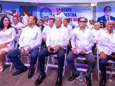 Ministro Andrés Bautista pide a los partidos no politizar la educación