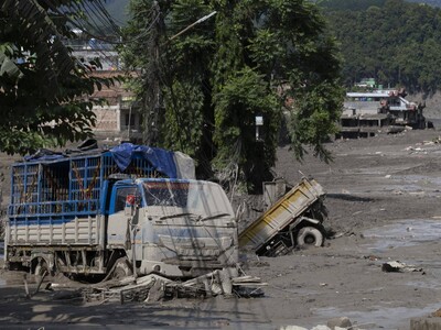 Nepal: riada deja 289 fallecidos y cientos de desaparecidos