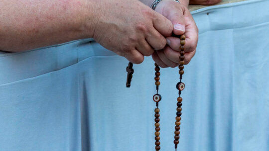 Organización católica reúne firmas para pedir a líderes mundiales que protejan la libertad religiosa