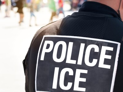 Texas niega extradición de agente ICE acusado de disparar