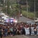 Unos 800 migrantes salen en caravana a capital de México