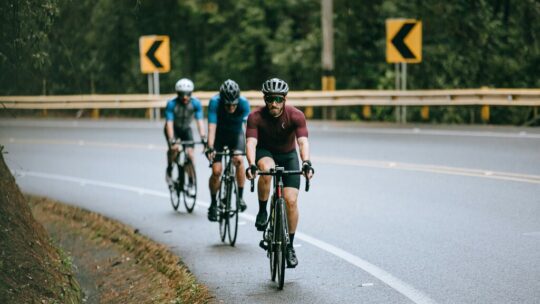 200 euros y 6 puntos: lo que te juegas si adelantas mal a un ciclista a partir del 1 de octubre