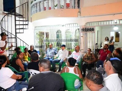 Abel Martínez propone fortalecer educación y emprendimiento en RD