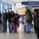 Acceso a zona segura en aeropuertos de EE. UU. para recibir familias