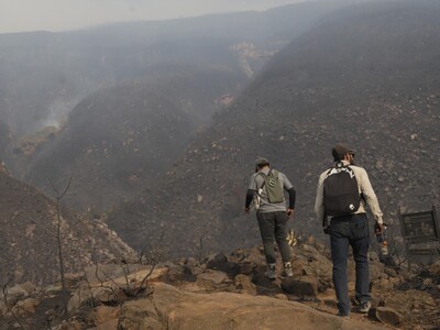 Colombia trabaja sin interrupción por apagar incendio forestal