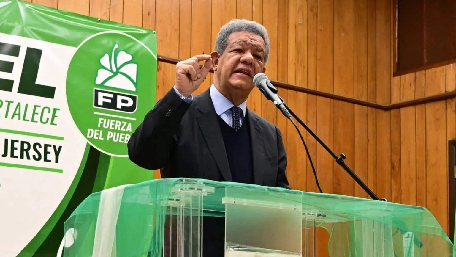 Leonel defiende voto de los dominicanos en el exterior y rechaza “total y radicalmente” su eliminación