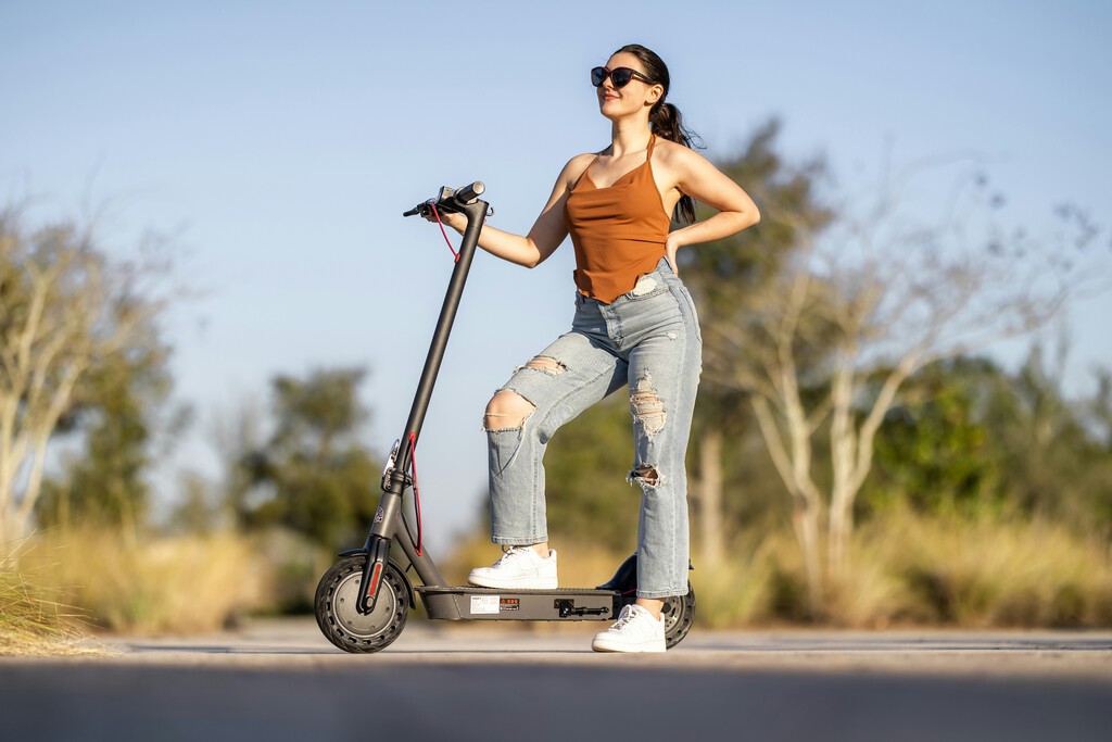 El Gobierno cambia las normas a partir del 1 de octubre: 100 euros de multa a los menores que usen un patinete. La pagan los pa…
