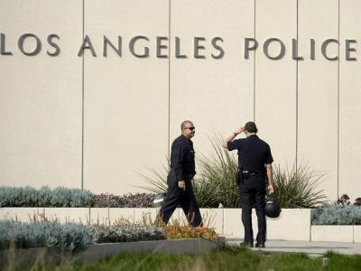 Empleado de centro para mayores en Los Ángeles hiere a tres compañeros