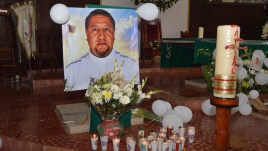 En México, el asesinato de un sacerdote puede ser una “advertencia” que siembra el miedo