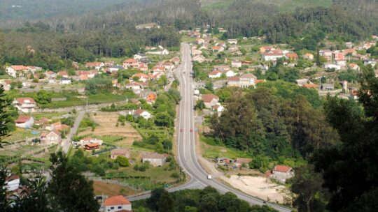 Hace 20 años, alguien pensó en unir Ponferrada y Ourense con la autovía A-76. Hoy tiene un total de cero metros abiertos al tráfico